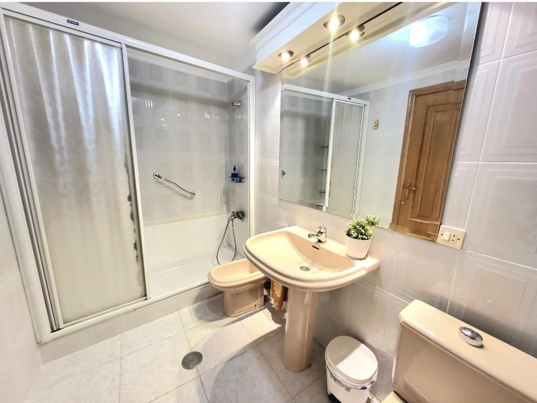 Amistosa, Habitacion Con Balcon, Alicante, Playa, Centro, Rambla, Mercado公寓 外观 照片